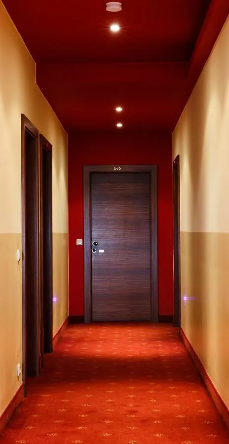Hotel Σάλτσμπουργκ 4*,